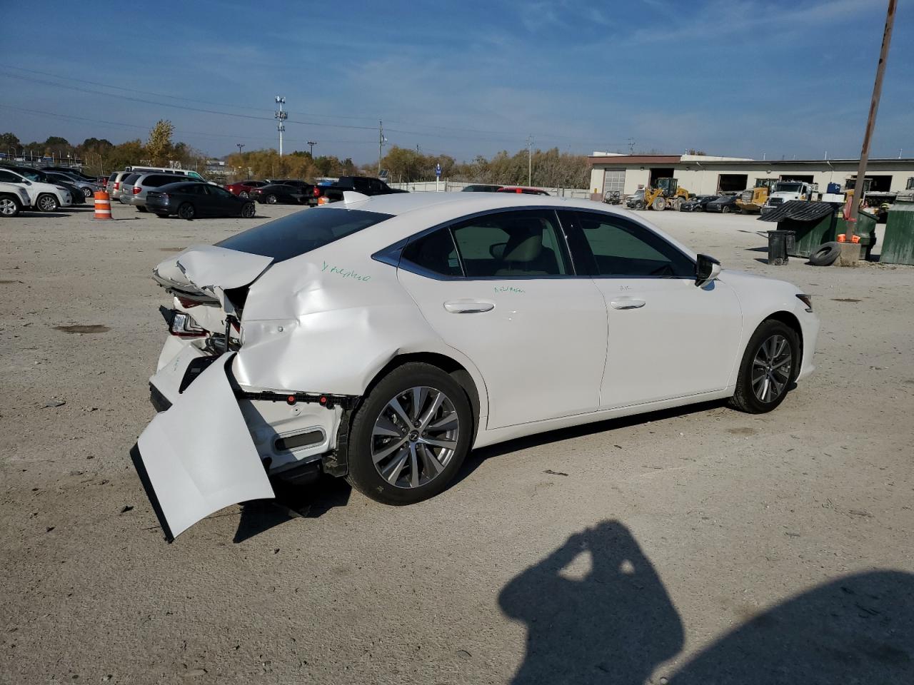 Lot #2955046867 2020 LEXUS ES 350