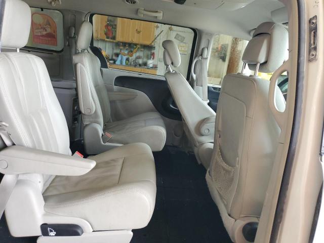 2016 CHRYSLER TOWN & COU - 2C4RC1BG7GR253797