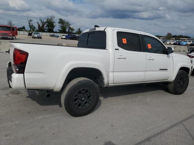 VIN 3TMAZ5CN4NM174415 2022 Toyota Tacoma, Double Cab no.3