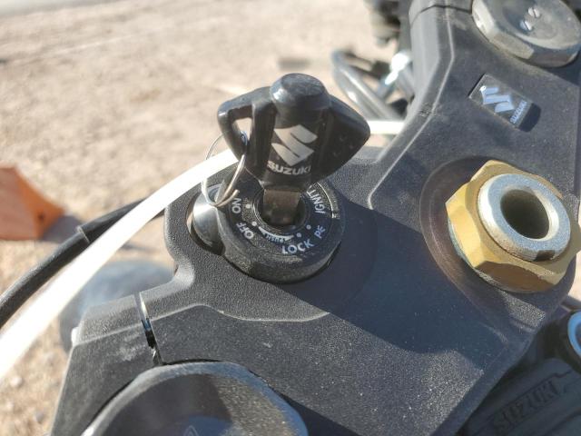 2025 SUZUKI GSX-R600 JS1GN7FA7S7100562