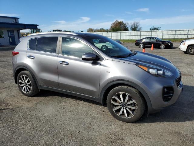 VIN KNDPNCAC7H7186018 2017 KIA Sportage, EX no.4