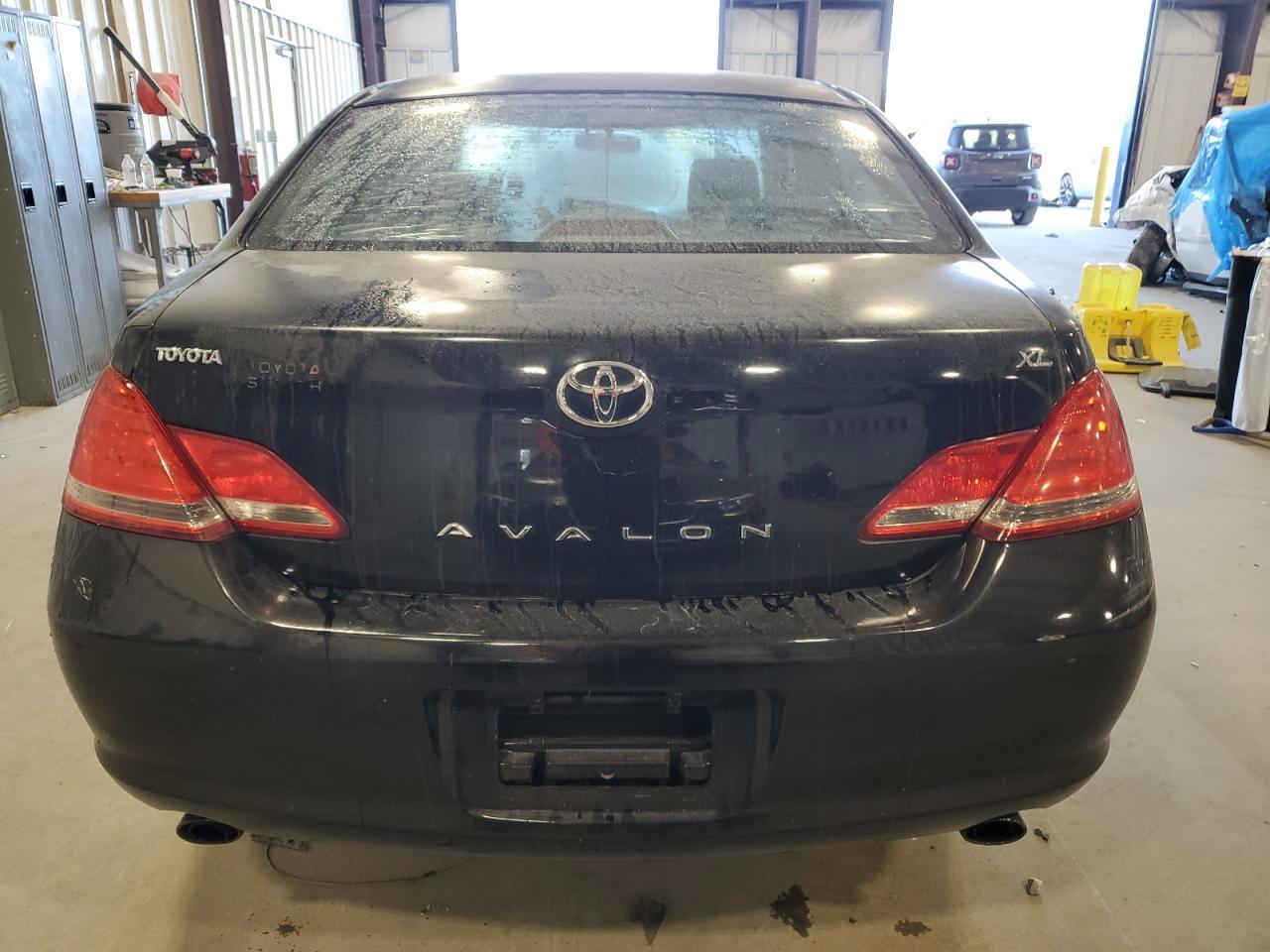 Lot #2994218426 2007 TOYOTA AVALON XL