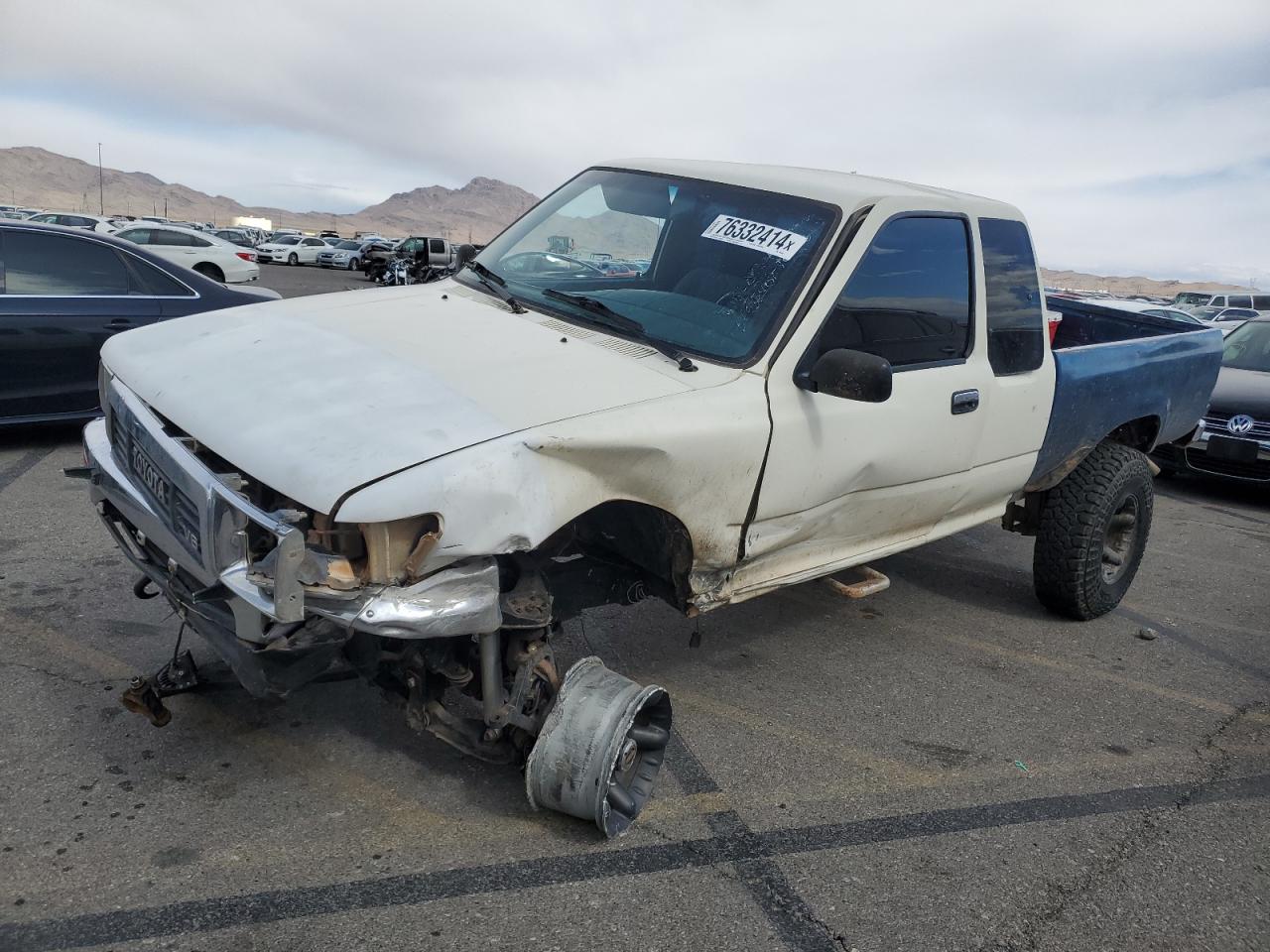 Lot #2962573738 1989 TOYOTA PICKUP 1/2