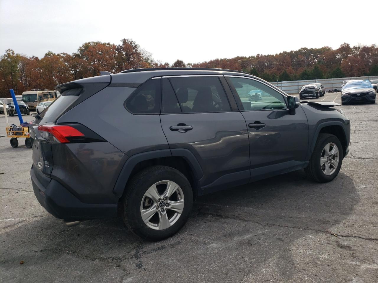 Lot #2972383409 2020 TOYOTA RAV4 XLE