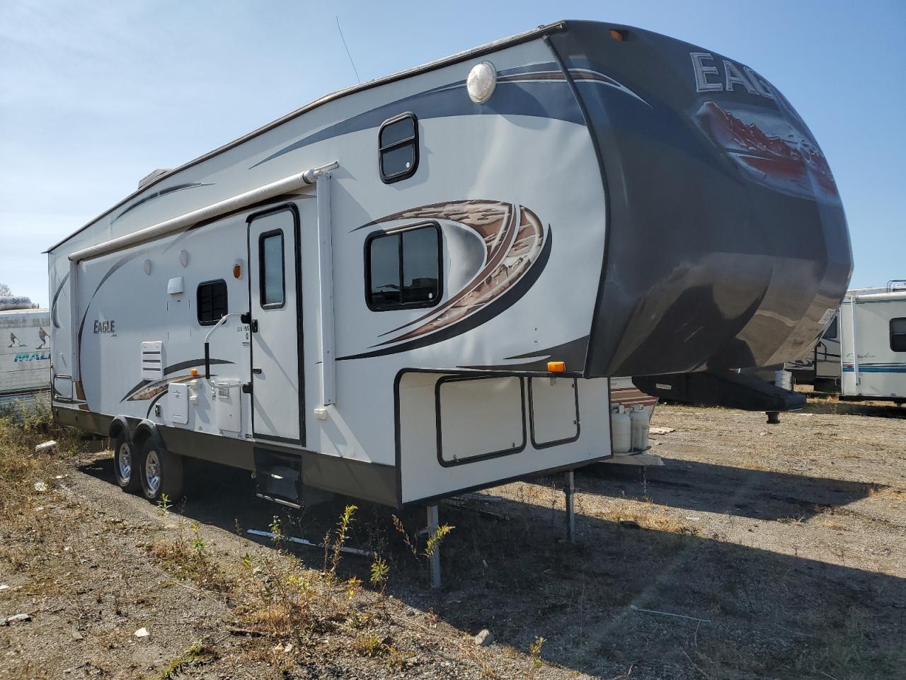  Salvage Jayco Eagle