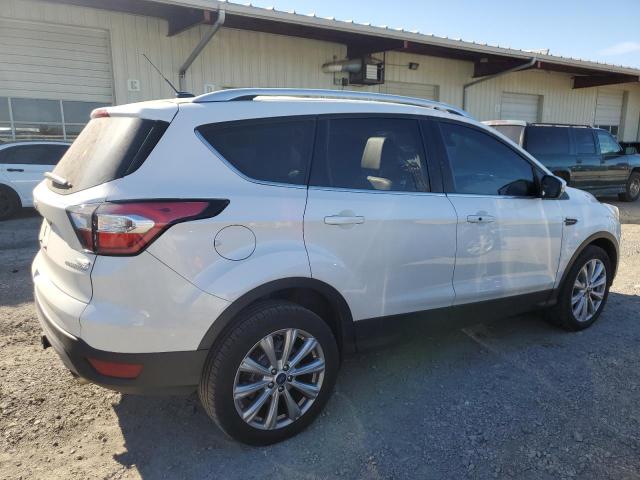 VIN 1FMCU9J91HUD32127 2017 FORD ESCAPE no.3