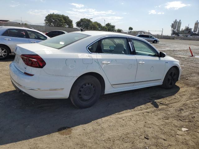 Vin: 1vwdt7a32hc084128, lot: 69893274, volkswagen passat r-line 20173