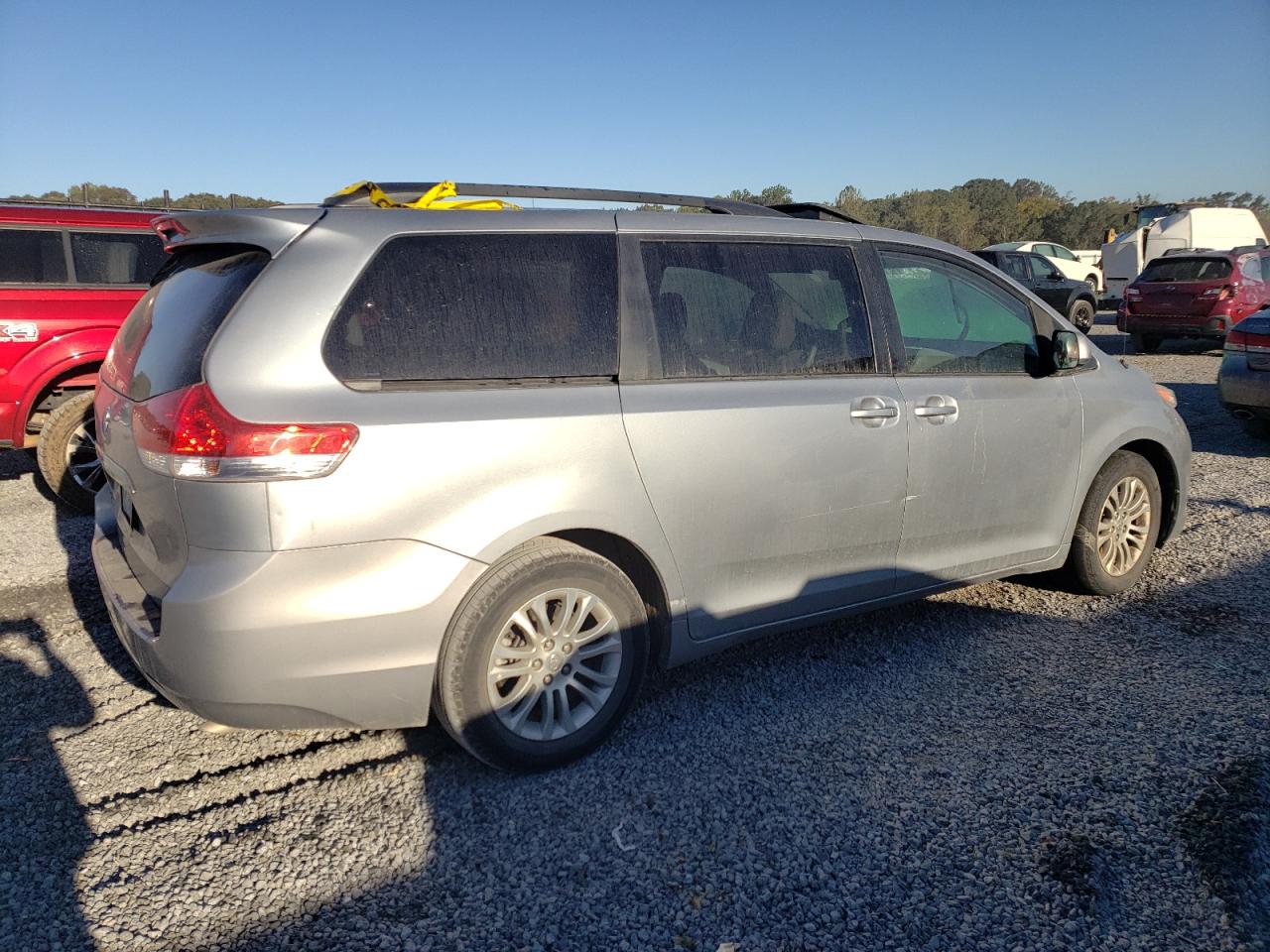 Lot #3008227526 2014 TOYOTA SIENNA XLE