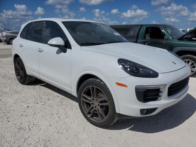 VIN WP1AA2A26GKA12356 2016 Porsche Cayenne no.4