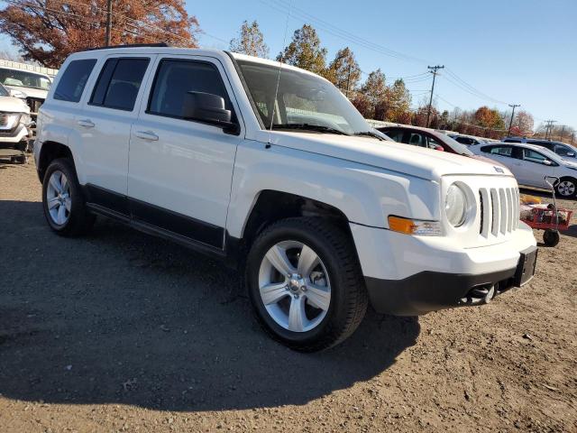 VIN 1C4NJRFB7FD381654 2015 Jeep Patriot, Latitude no.4