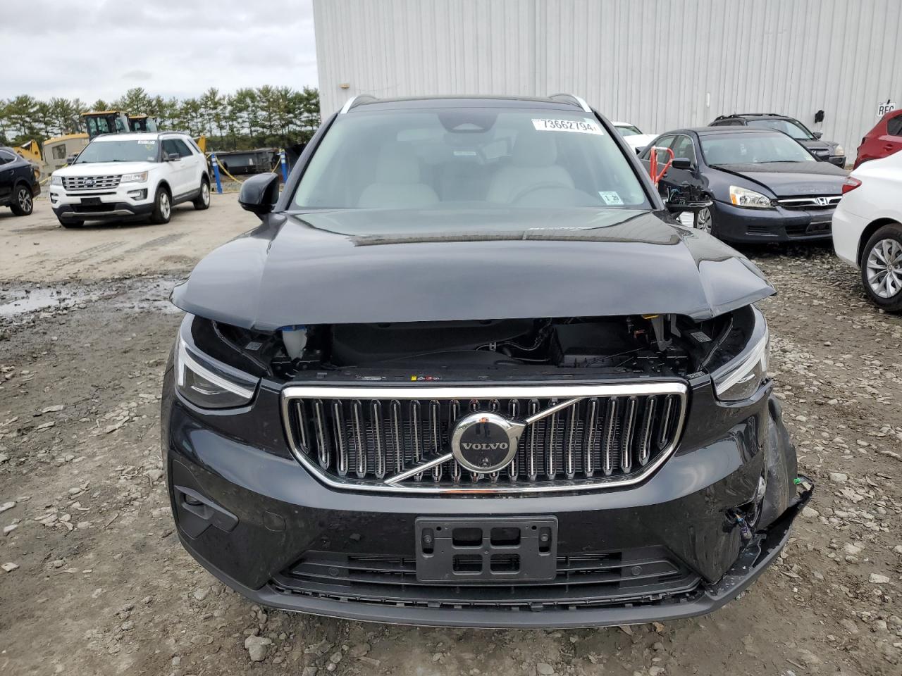 Lot #2991481851 2024 VOLVO XC40 ULTIM