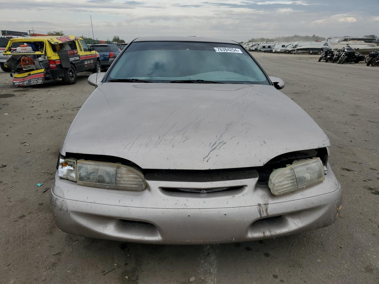 Lot #2912058640 1994 FORD THUNDERBIR