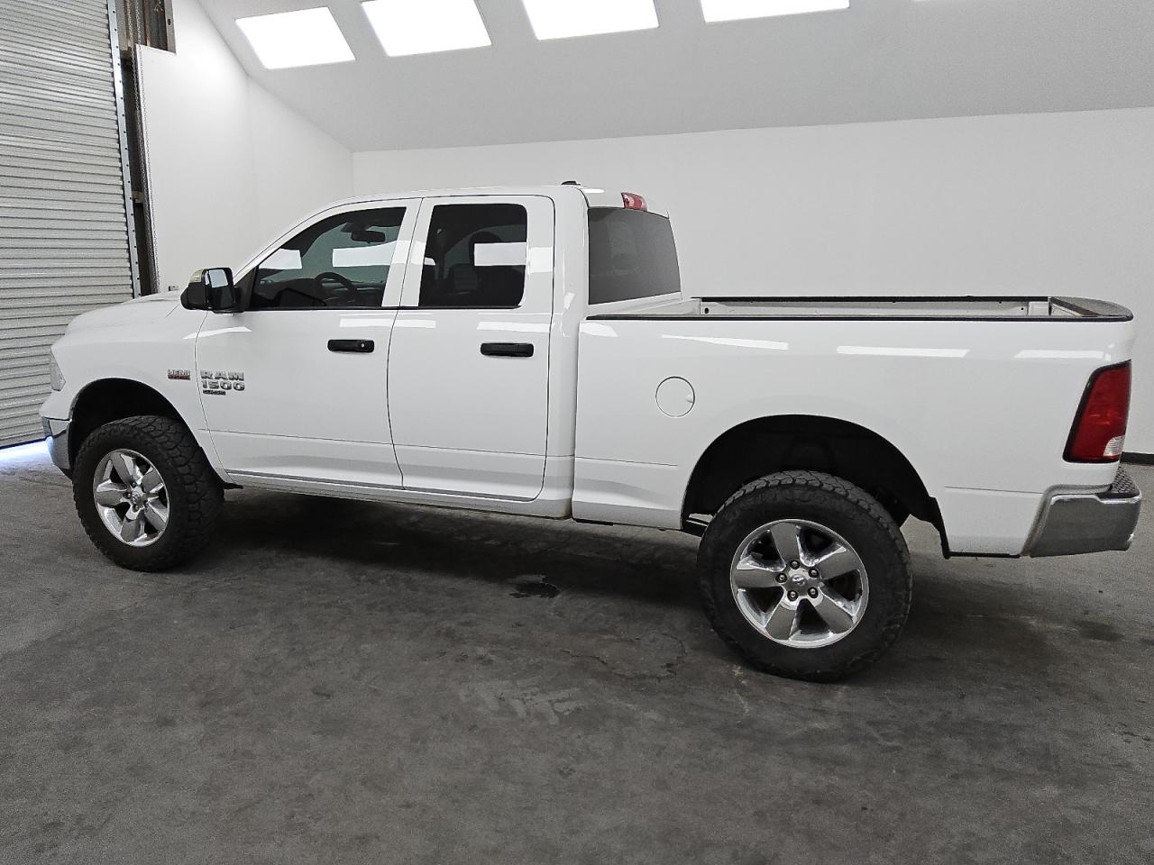 Lot #2991318122 2021 RAM 1500 CLASS