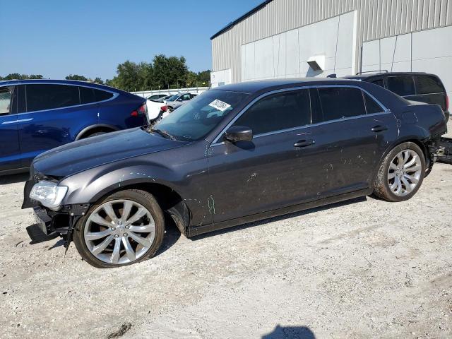 VIN 2C3CCAAG6HH593686 2017 Chrysler 300, Limited no.1