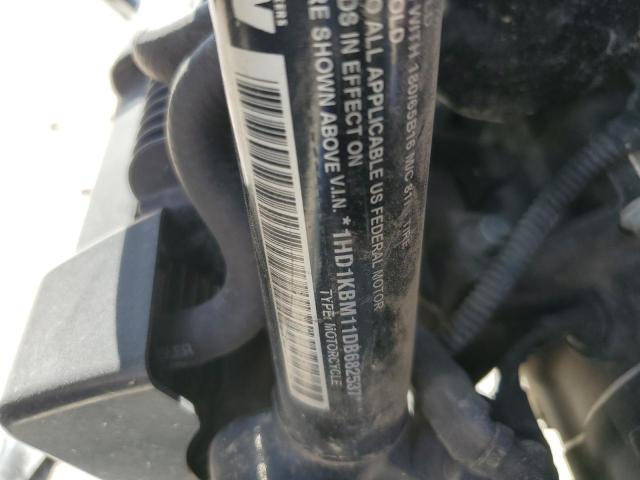 2013 HARLEY-DAVIDSON FLHX STREE - 1HD1KBM11DB682537