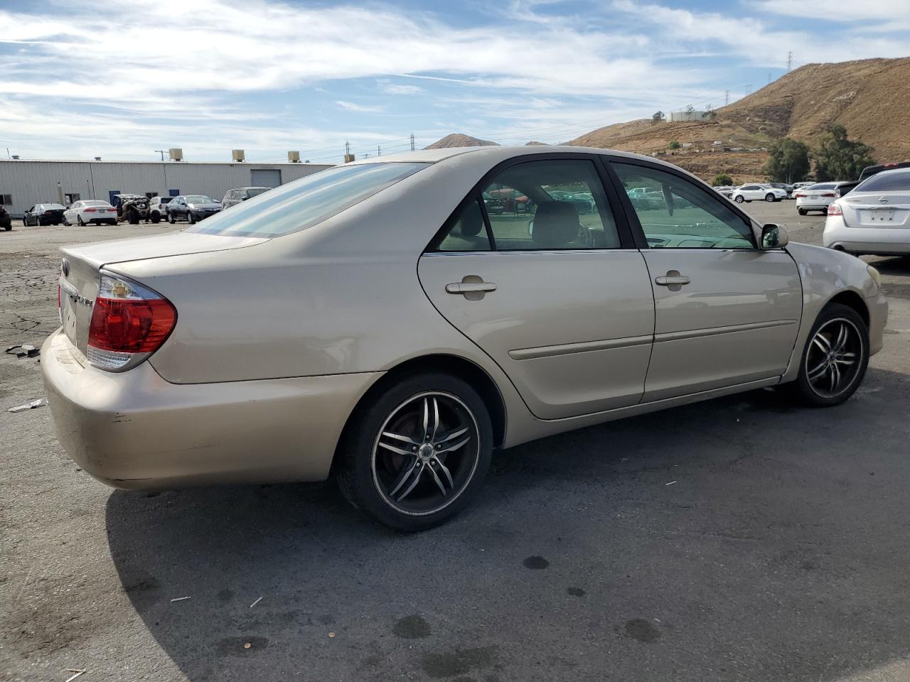 Lot #2952796815 2005 TOYOTA CAMRY LE