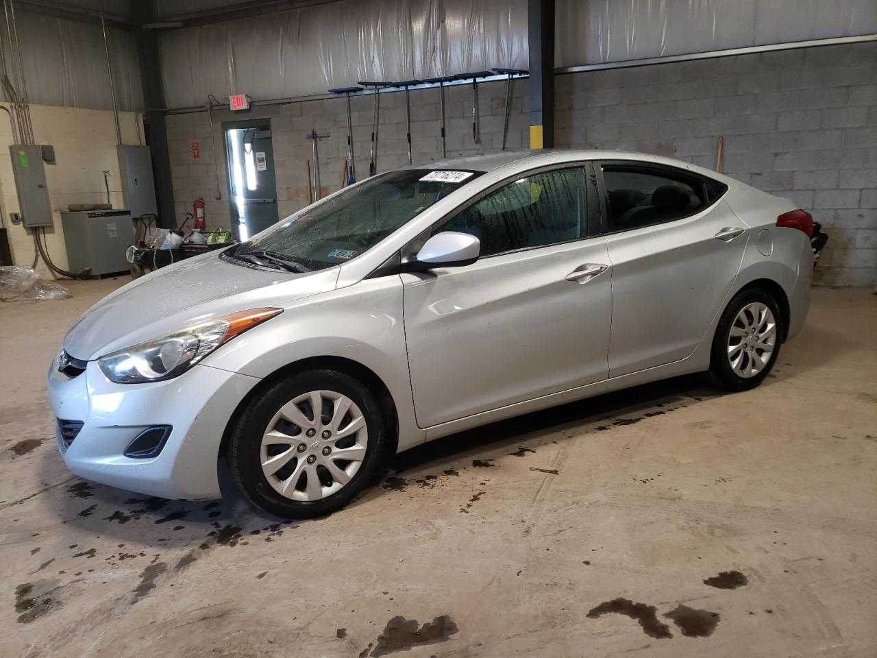 Hyundai Elantra 2012 UD