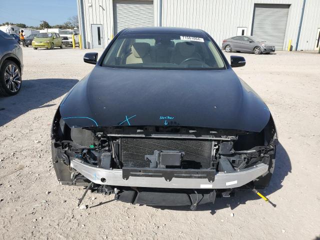 2016 HYUNDAI GENESIS 3. - KMHGN4JE1GU140526
