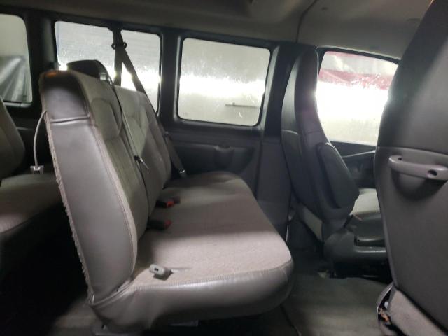 VIN 1GAWGFFG6K1218950 2019 Chevrolet Express, LT no.10