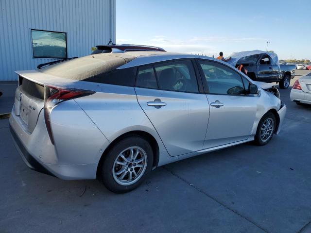 VIN JTDKBRFU7J3597021 2018 TOYOTA PRIUS no.3