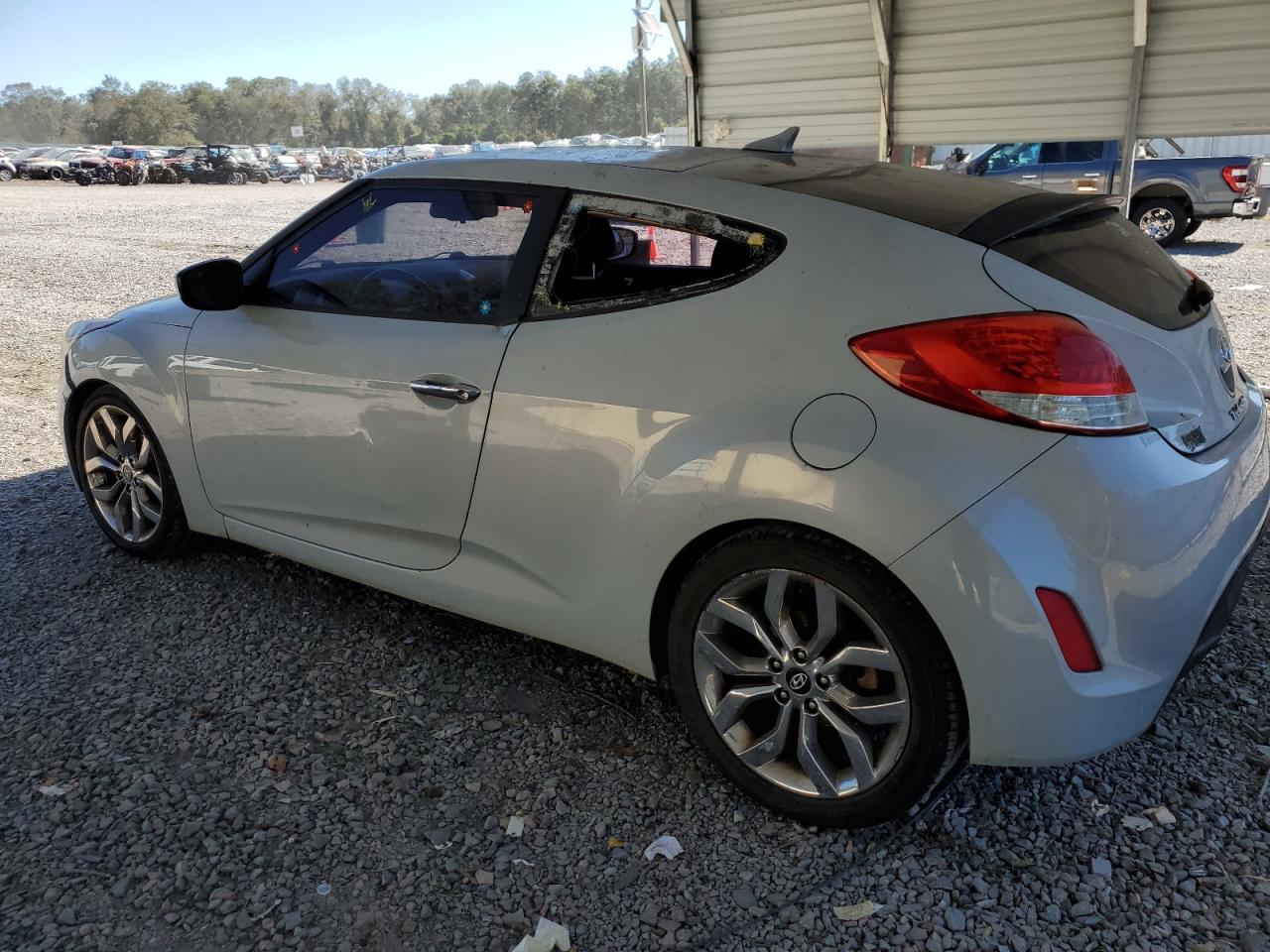 Lot #2988892015 2014 HYUNDAI VELOSTER