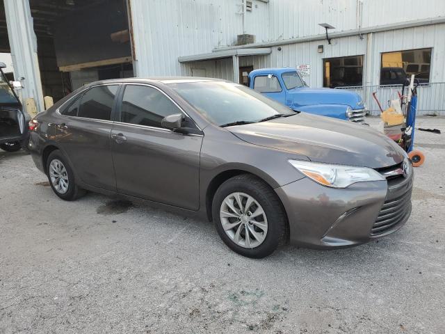 VIN 4T1BF1FK7HU383344 2017 Toyota Camry, LE no.4