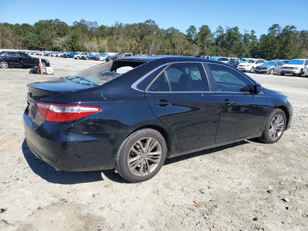 Lot #3028334809 2015 TOYOTA CAMRY LE