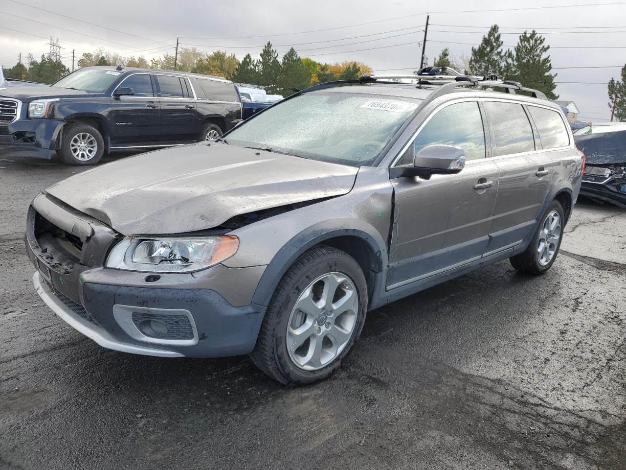 Lot #2924141143 2010 VOLVO XC70 T6