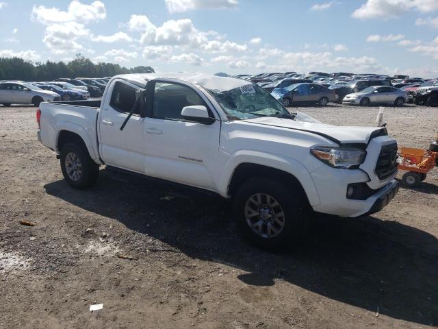 VIN 5TFAZ5CN8JX070823 2018 Toyota Tacoma, Double Cab no.4