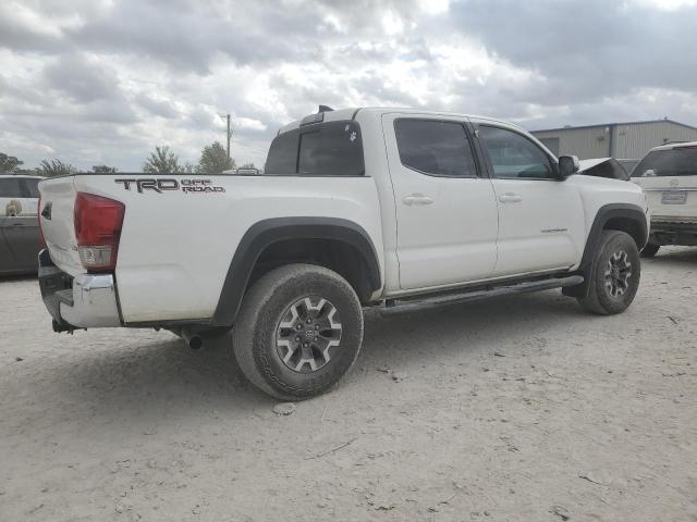 VIN 5TFAZ5CN0HX022808 2017 Toyota Tacoma, Double Cab no.3