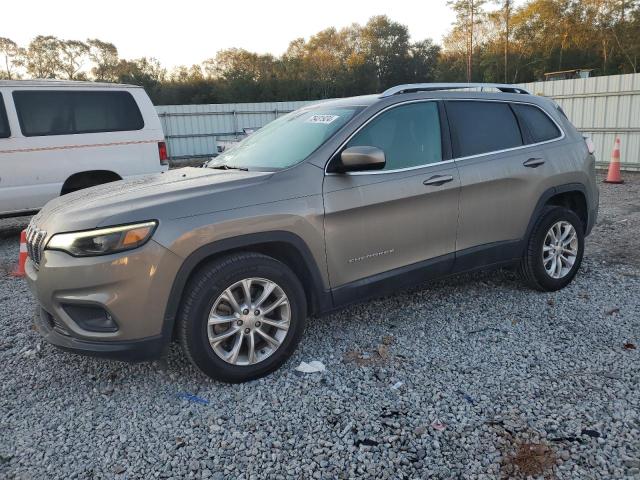 VIN 1C4PJLCB3KD153042 2019 Jeep Cherokee, Latitude no.1