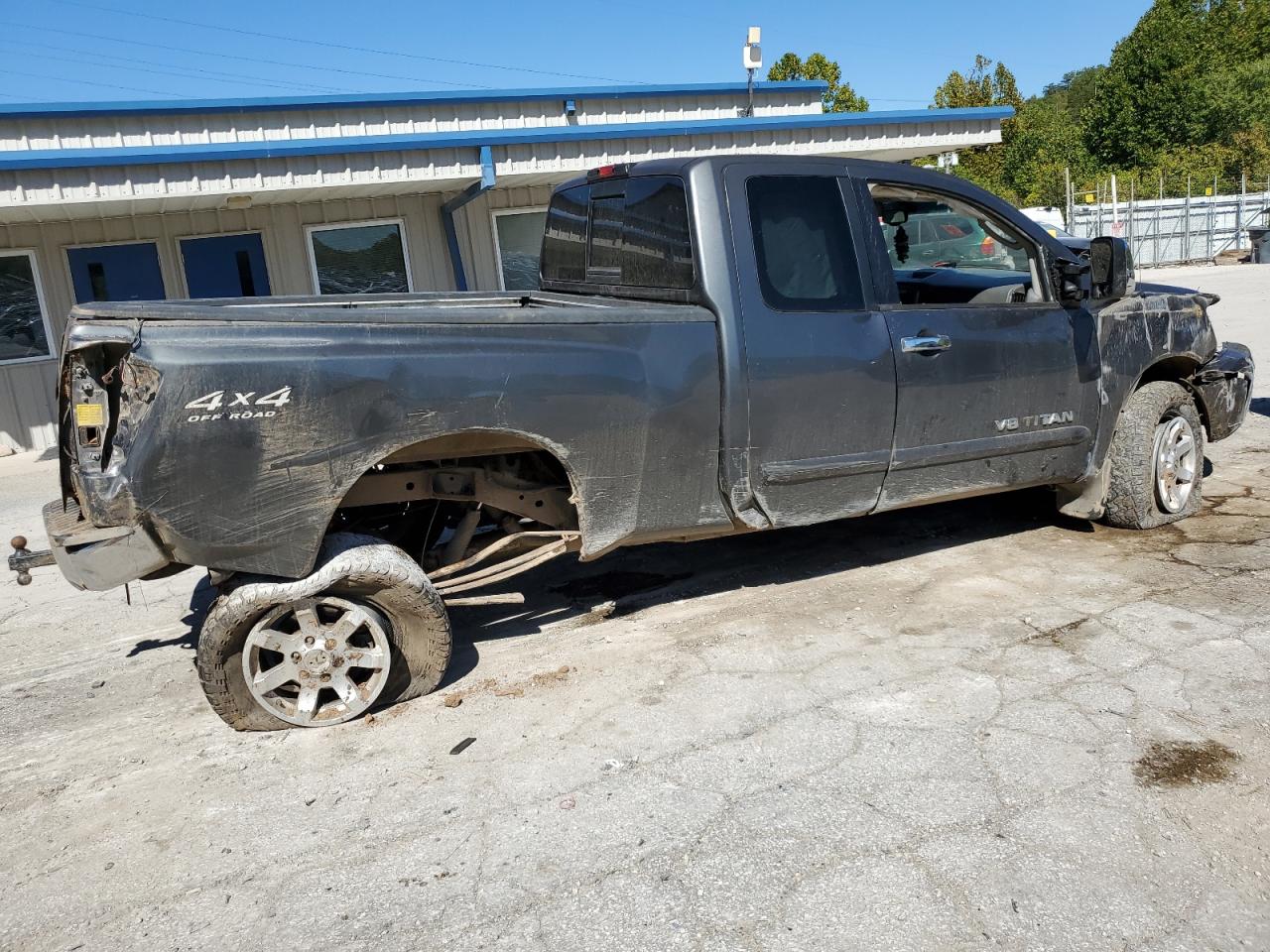 Lot #2940751338 2005 NISSAN TITAN XE