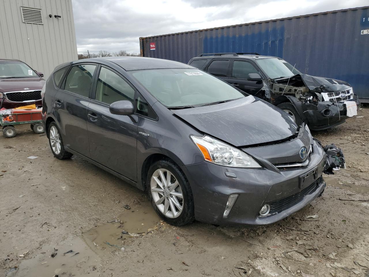 Lot #2974651532 2014 TOYOTA PRIUS V