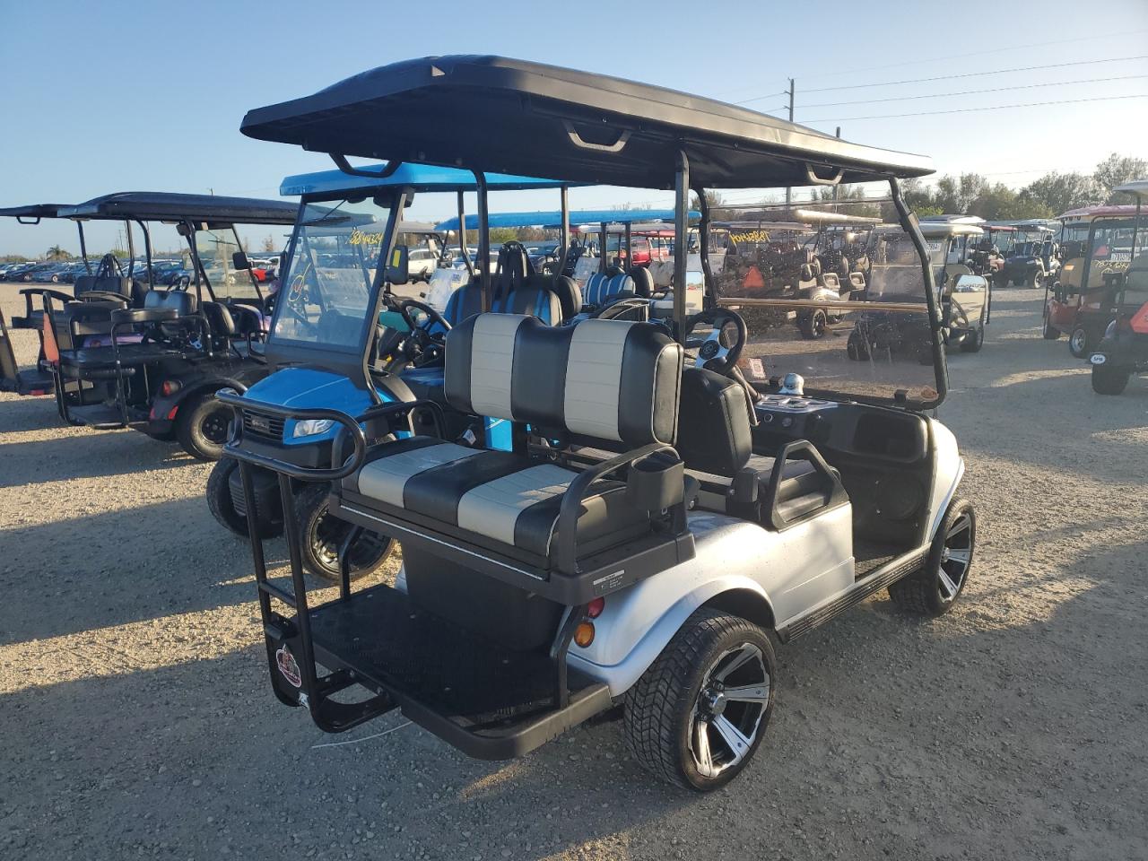 Lot #3048413081 2023 EVOL GOLF CART