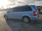 CHRYSLER TOWN & COU photo