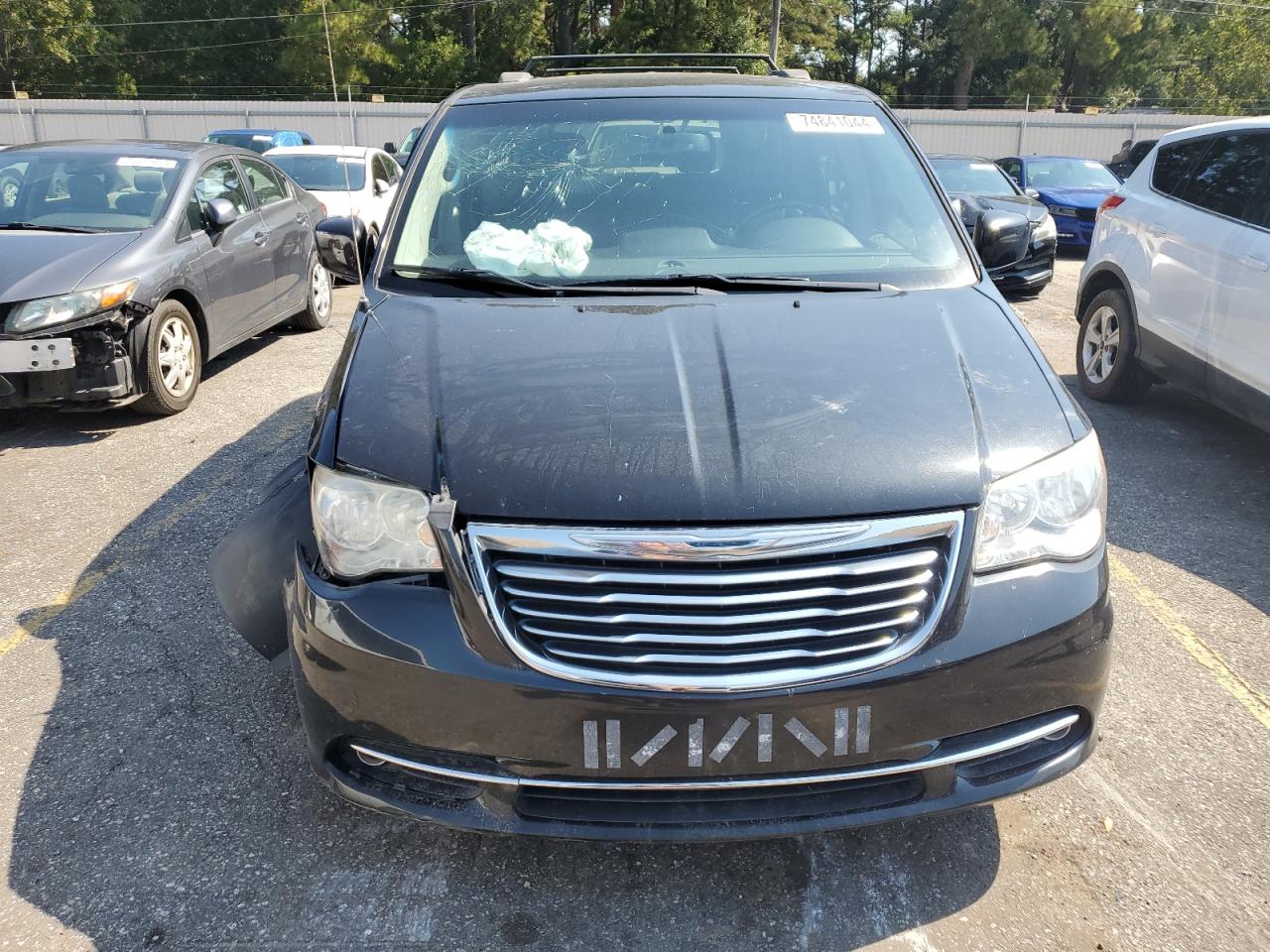 Lot #2919170758 2014 CHRYSLER TOWN & COU