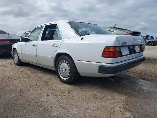 MERCEDES-BENZ 300 E 2.6 1990 white  gas WDBEA26D3LB156081 photo #3