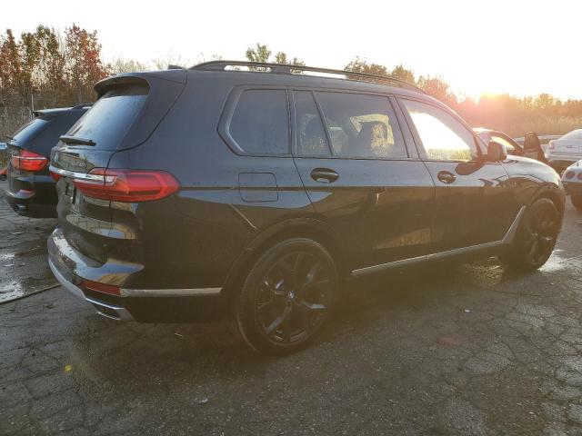 VIN 5UXCW2C01M9E31260 2021 BMW X7 no.3