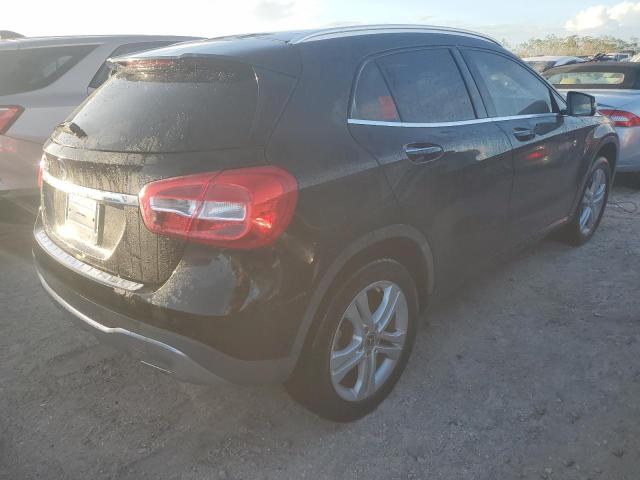 VIN WDCTG4EB5JJ517665 2018 MERCEDES-BENZ GLA-CLASS no.3