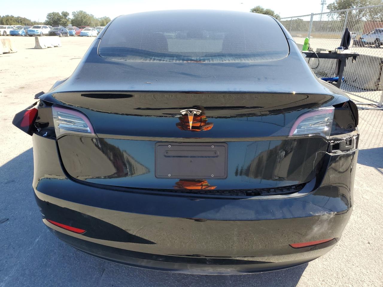 Lot #2976966607 2023 TESLA MODEL 3