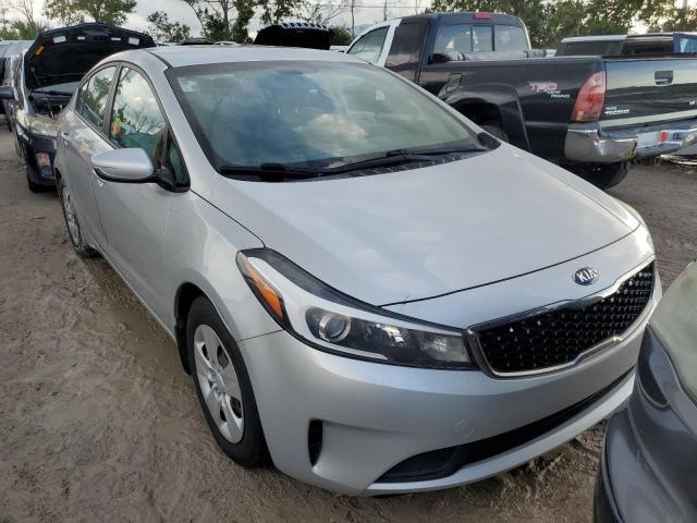 VIN 3KPFK4A79HE049336 2017 KIA Forte, LX no.5