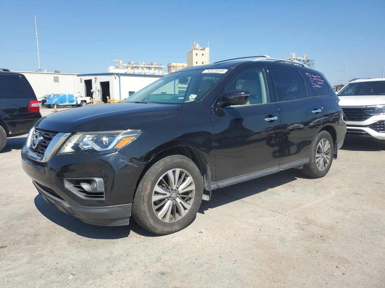 Nissan Pathfinder 2017 Wagon body style