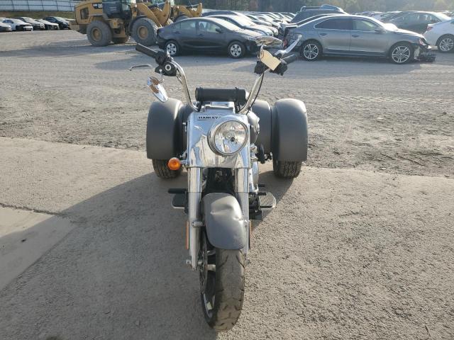 2018 HARLEY-DAVIDSON FLRT FREE 1HD1MCC10JB856241