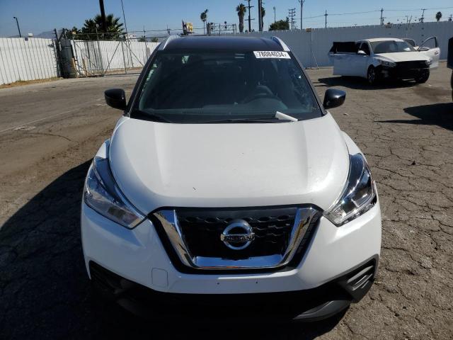 VIN 3N1CP5CU5JL516253 2018 Nissan Kicks, S no.5