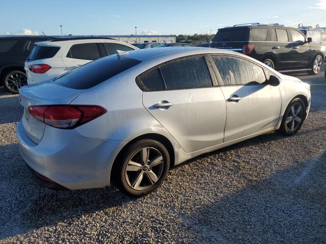 VIN 3KPFL4A77JE244886 2018 KIA Forte, LX no.3