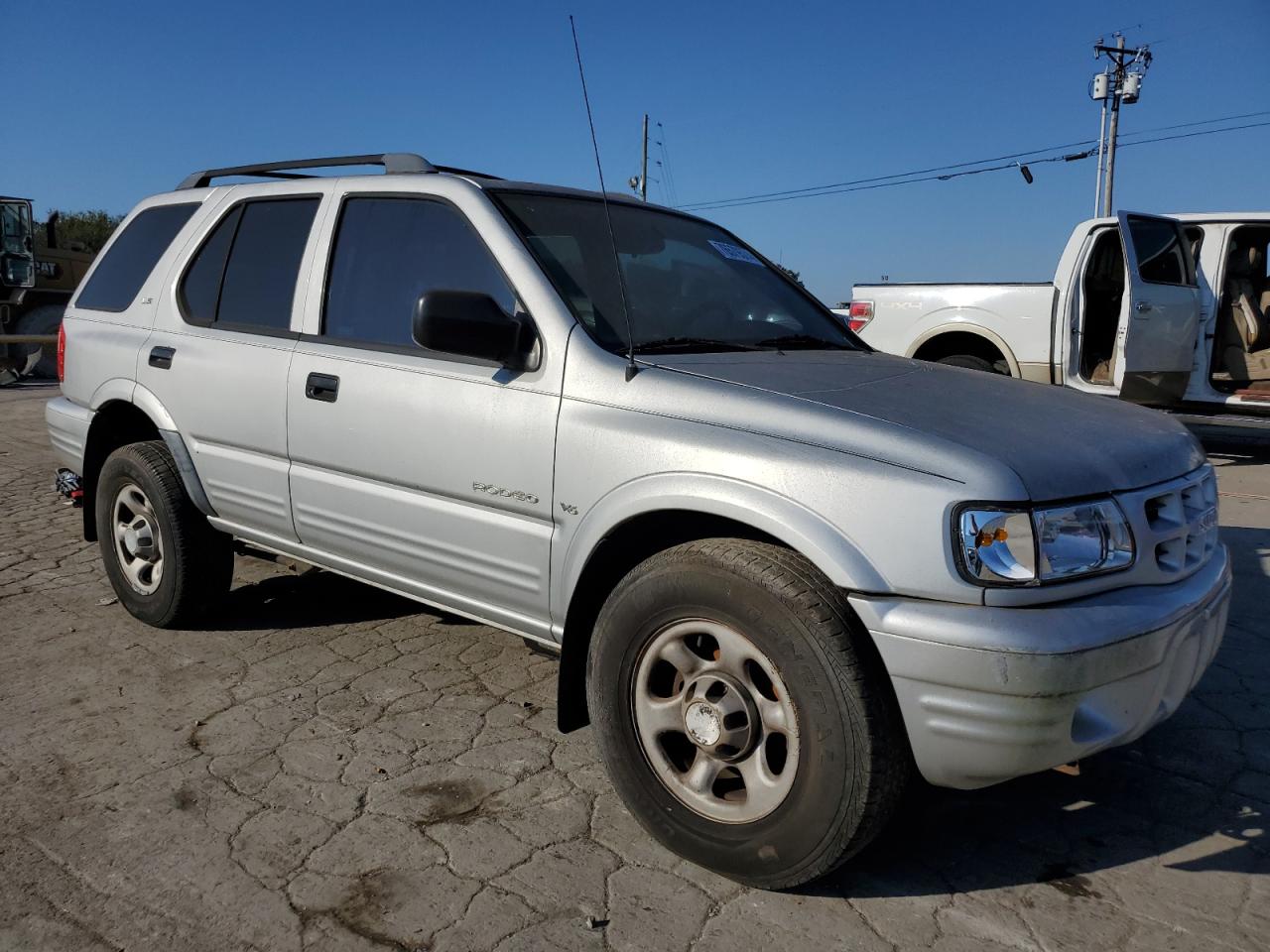 Lot #3027046779 2001 ISUZU RODEO S