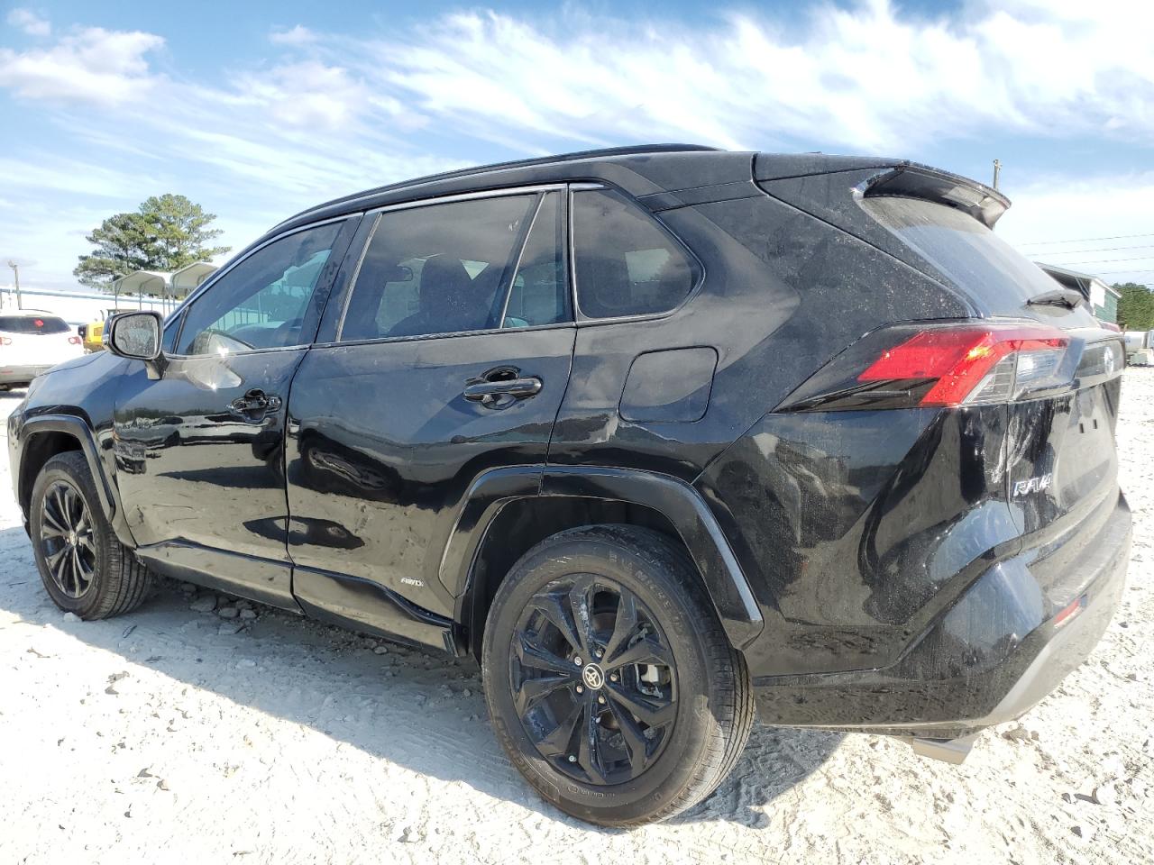 Lot #2902734227 2022 TOYOTA RAV4 SE