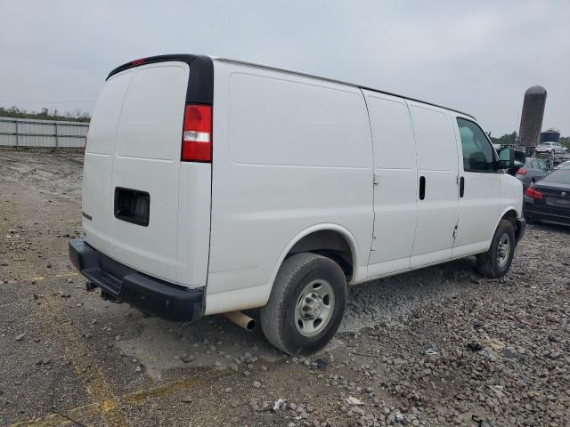 VIN 1GCWGAFPXN1162641 2022 Chevrolet Express no.3