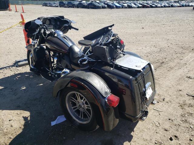 2011 HARLEY-DAVIDSON FLHTCUTG 1HD1MAM11BB851604
