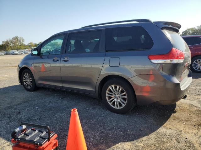 VIN 5TDYK3DC7DS301130 2013 Toyota Sienna, Xle no.2